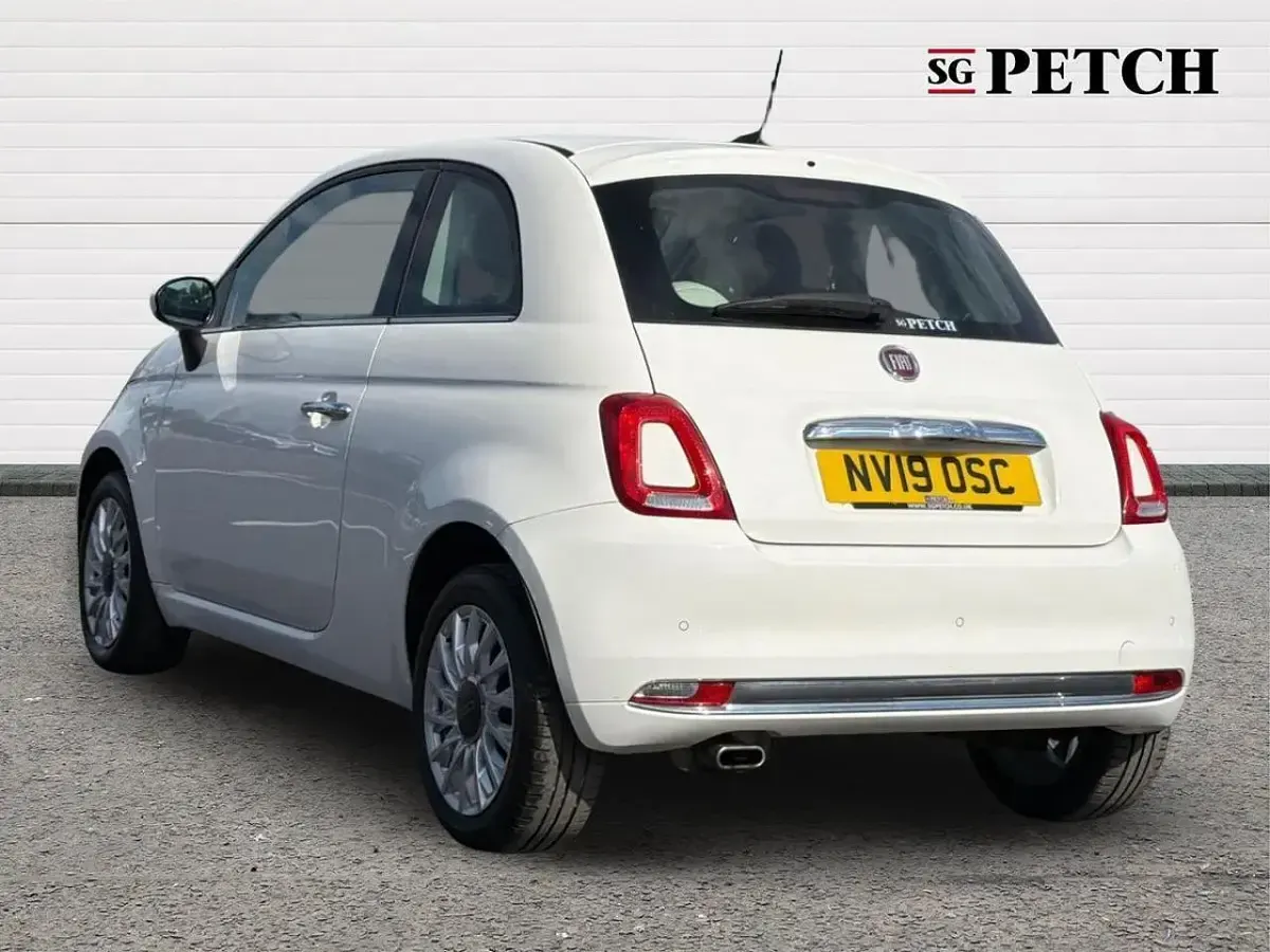 Used Fiat 500 Lounge 69 HP (50 kW) 2019 White Hatchback