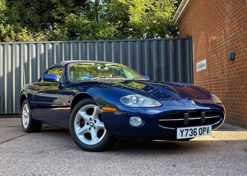 Used Jaguar XK 290 HP (213 kW) 2001 Blue Cabriolet