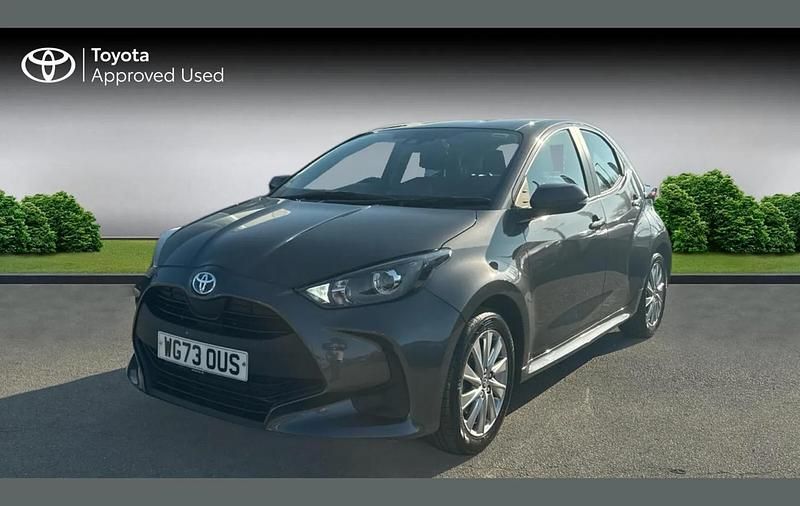 Used Toyota Yaris Hybrid 116 HP (85 kW) 2023 Grey Hatchback