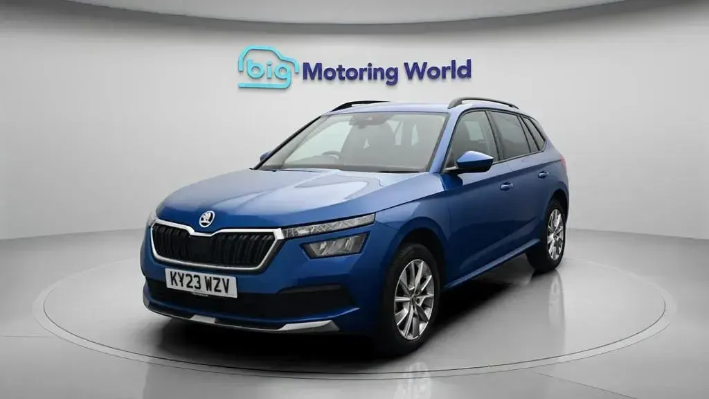 Used Skoda Kamiq SE Drive 95 HP (69 kW) 2023 Blue SUV
