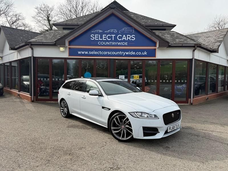 Used Jaguar XF Sportbrake R-Sport 250 HP (183 kW) 2018 White Estate