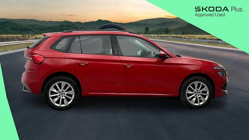 Used Skoda Kamiq SE 70 HP (51 kW) 2021 Corrida red SUV