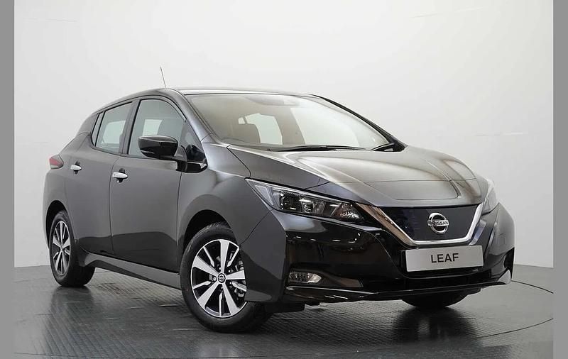 Used Nissan Leaf Acenta 108 kW (147 HP) 2022 Black Hatchback