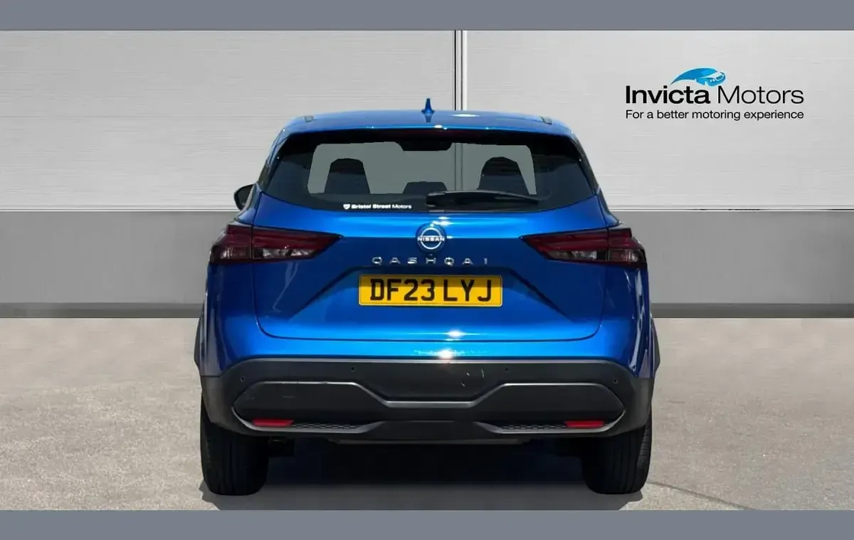 Used Nissan Qashqai Acenta Premium 140 HP (102 kW) 2023 Blue SUV