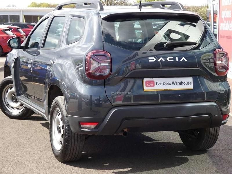 Used Dacia Duster Essentiel 88 HP (64 kW) 2023 Grey SUV