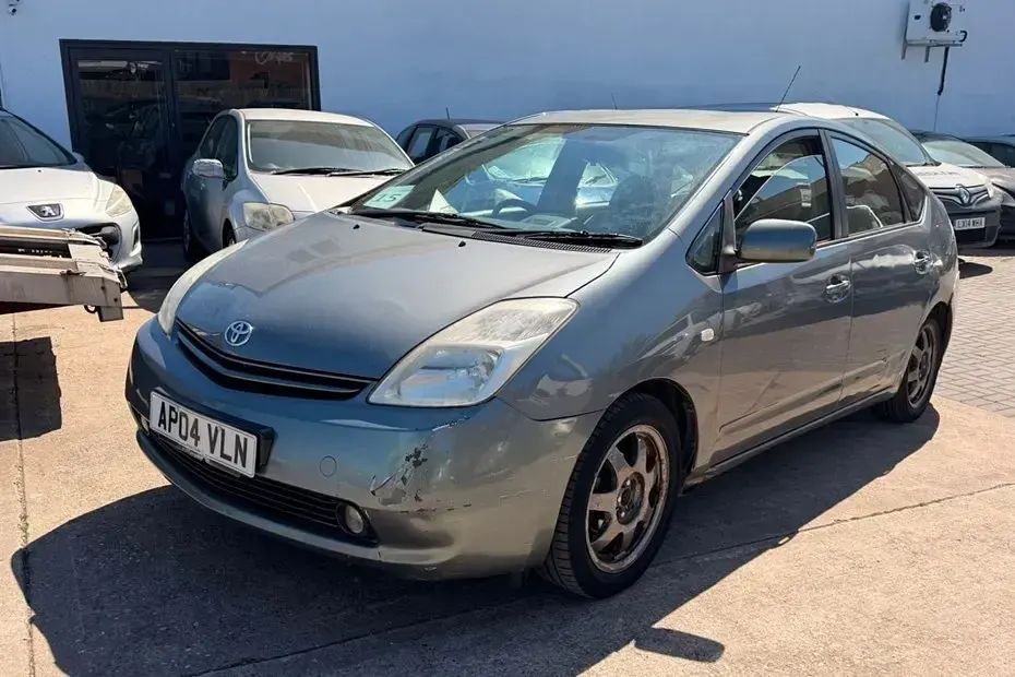 Used Toyota Prius T4 2004 Grey Hatchback
