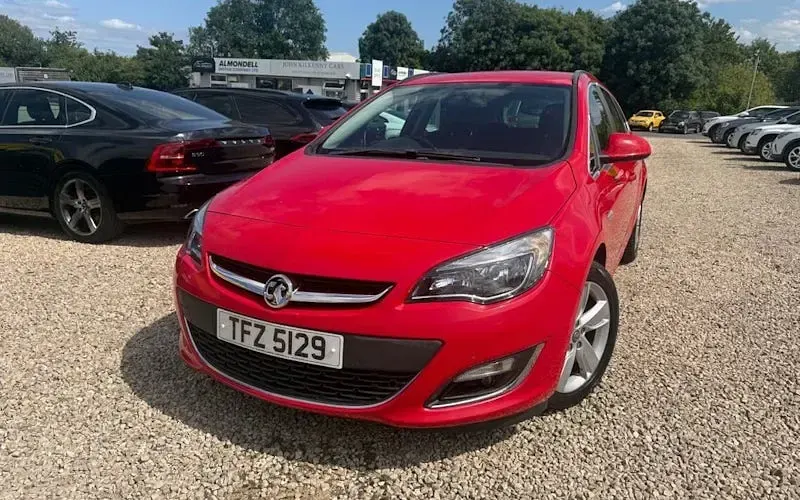 Used Vauxhall Astra SRi 116 HP (85 kW) 2014 Estate