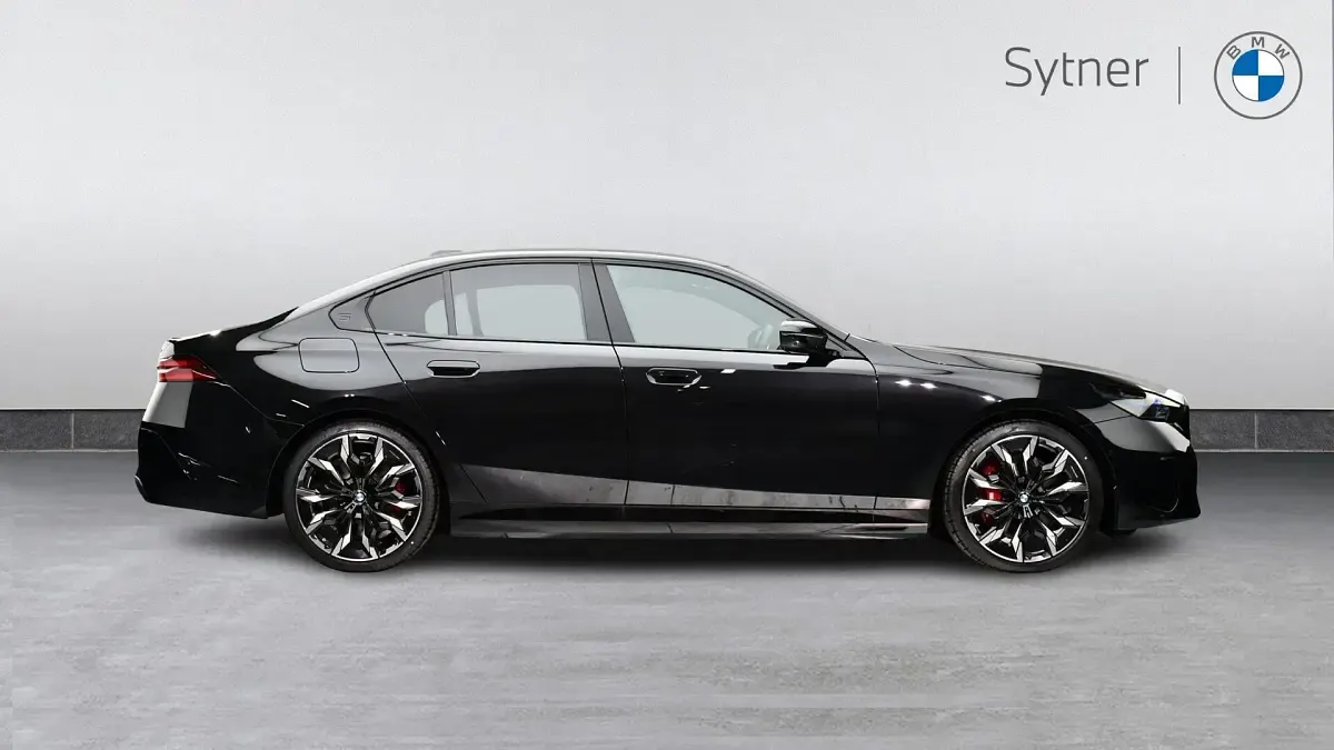 Used BMW 550e M Sport 482 HP (354 kW) 2026 Black