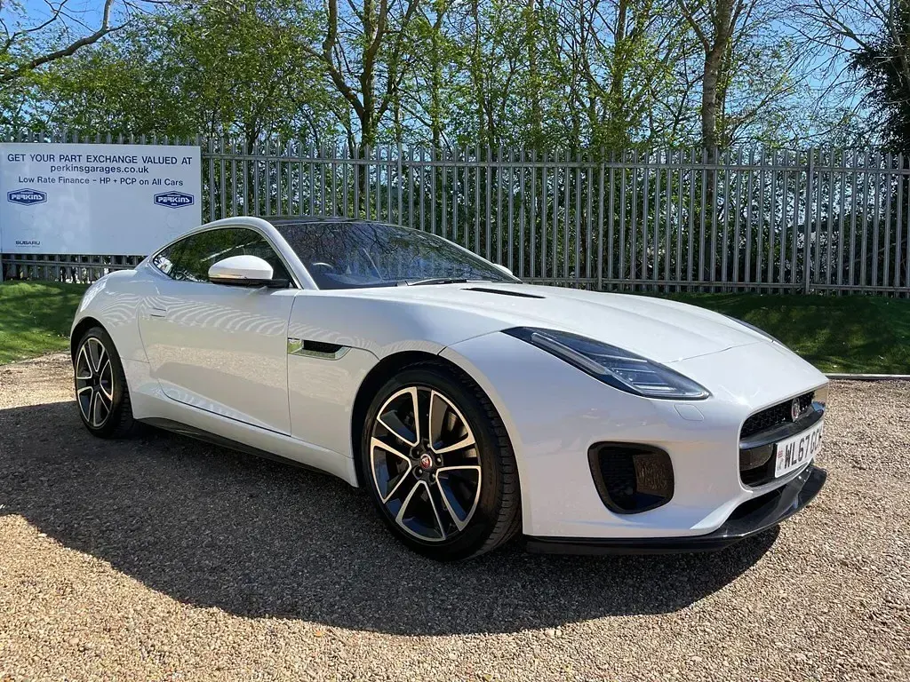 Używany Jaguar F-Type R-Dynamic 340 KM (250 kW) 2017 Biały Coupe