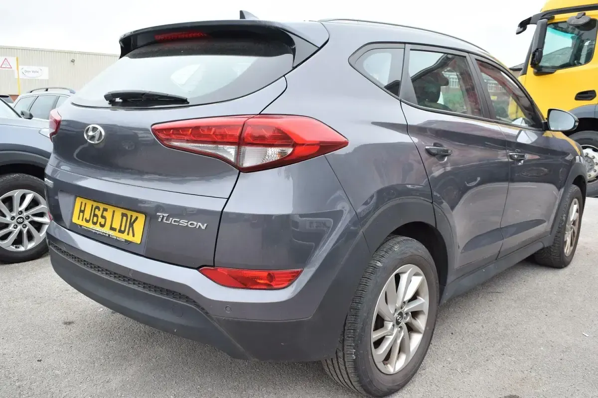 Used Hyundai Tucson SE 116 HP (85 kW) 2015 Grey SUV