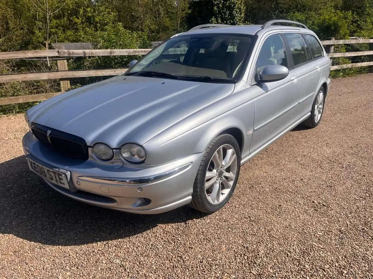 Usado Jaguar X-type SE 196 HP (144 kW) 2008 Prateado Carrinha