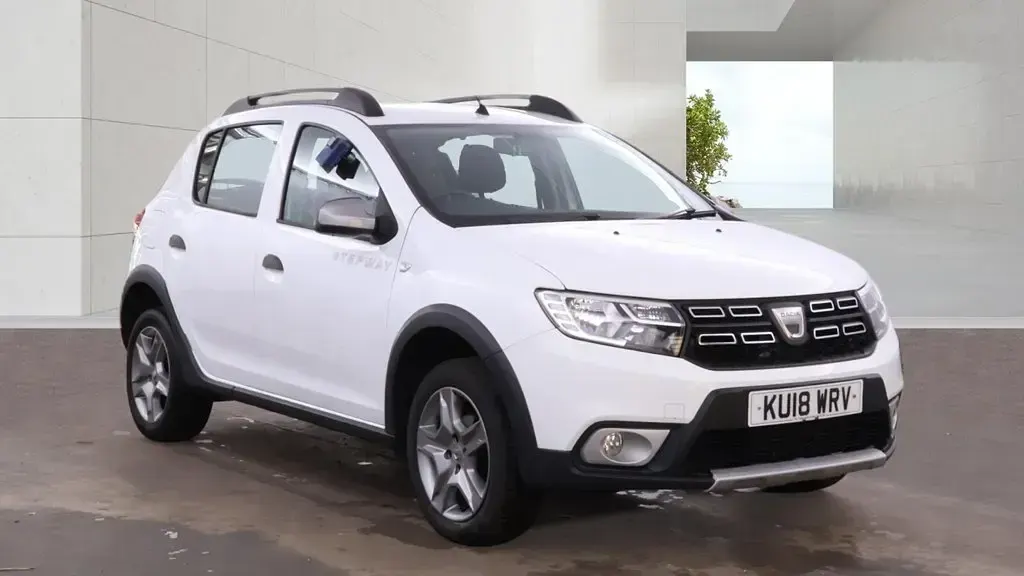 Usado Dacia Sandero Lauréate 90 HP (66 kW) 2018 Branco Citadino