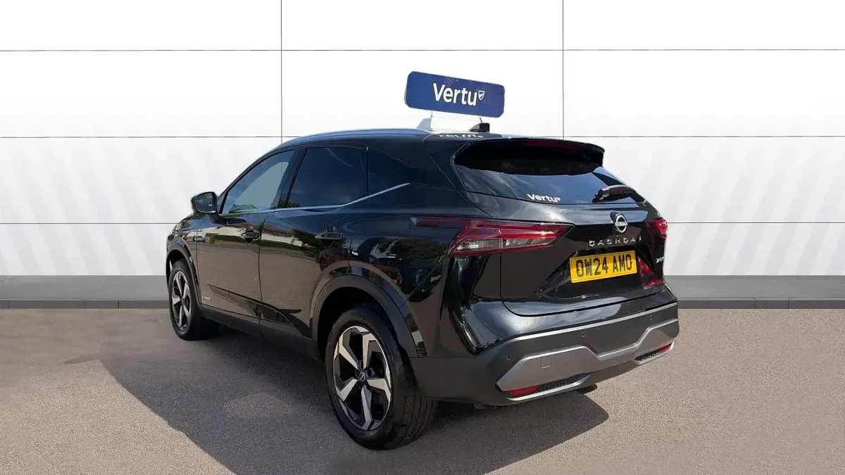 Used Nissan Qashqai N-Connecta 190 HP (139 kW) 2023 Black SUV