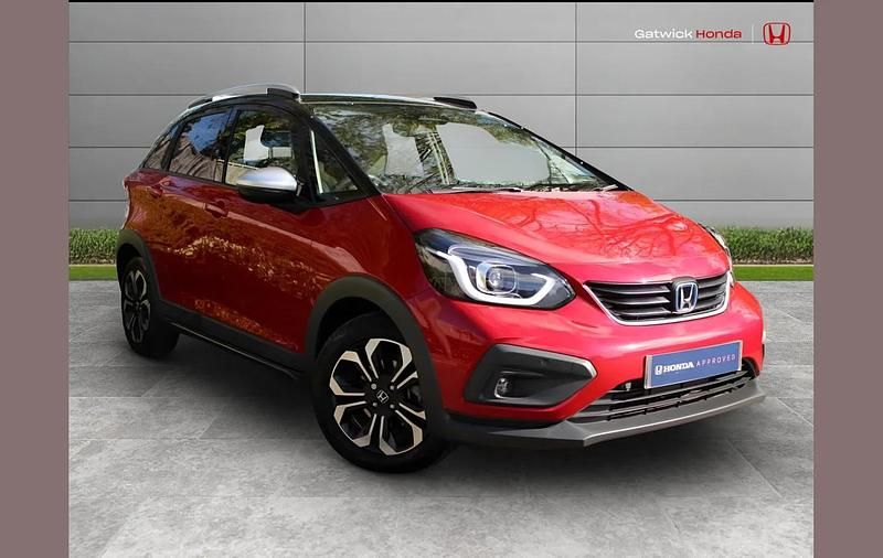 Used Honda Jazz Hybrid 109 HP (80 kW) 2023 Crystal red Hatchback