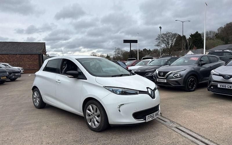 Used Renault Zoe Dynamique 64 kW (88 HP) 2016 Hatchback