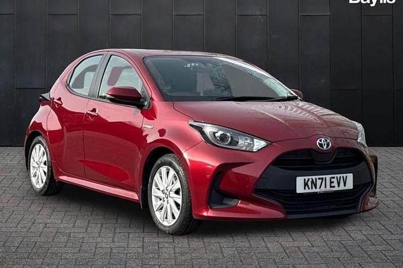 Used Toyota Yaris Hybrid 116 HP (85 kW) 2021