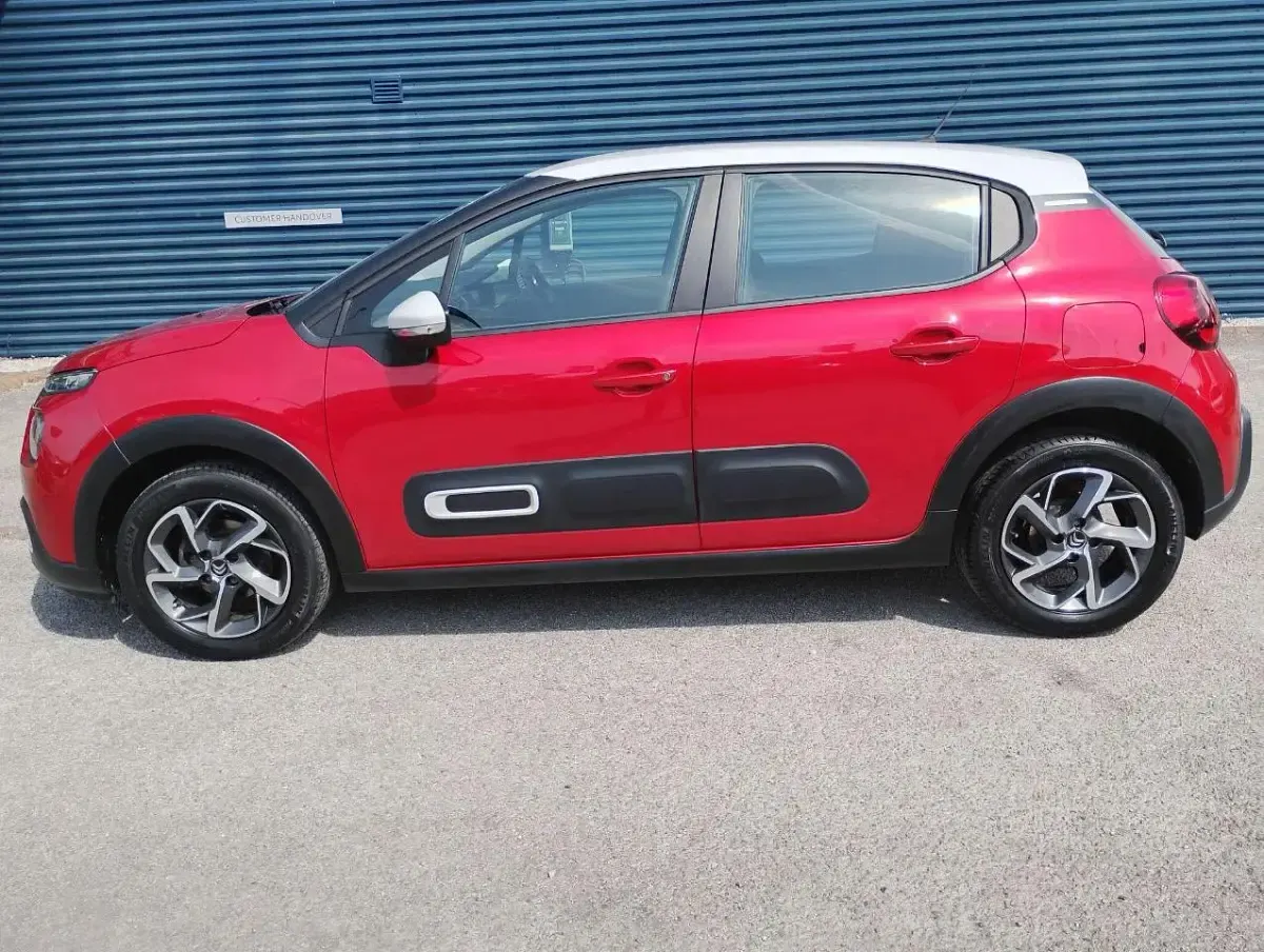 Used Citroën C3 PureTech 82 HP (60 kW) 2021 Red Hatchback