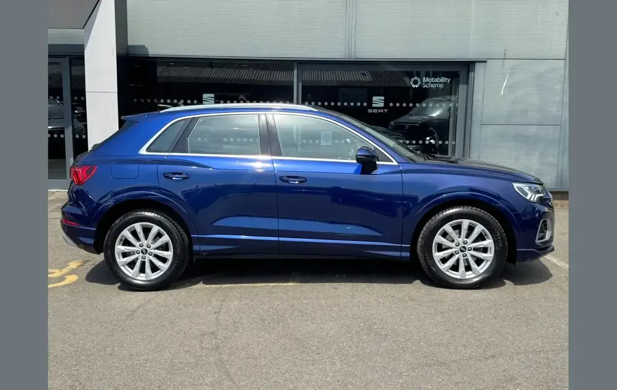 Used Audi Q3 Sport 150 HP (110 kW) 2023 Blue SUV