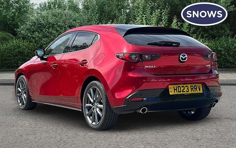 Usado Mazda 3 Inclusive 122 HP (89 kW) 2022 Vermelho Citadino