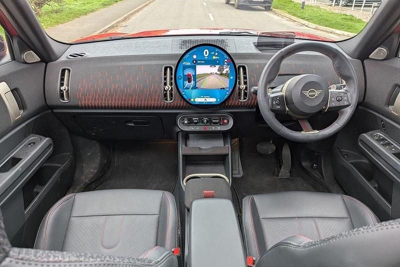 Used Mini Countryman Level 2 218 HP (160 kW) 2024 Red SUV