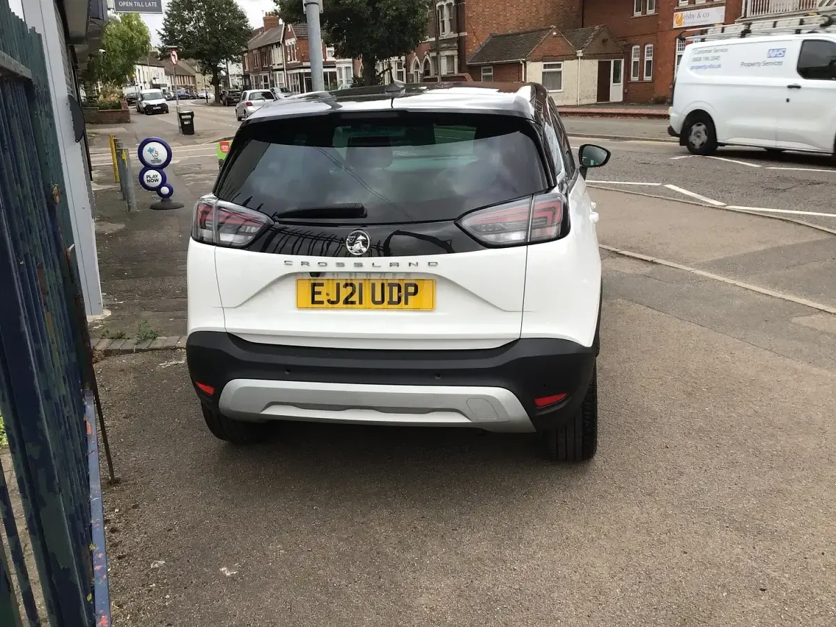 Used Vauxhall Crossland Elite 2021 White SUV