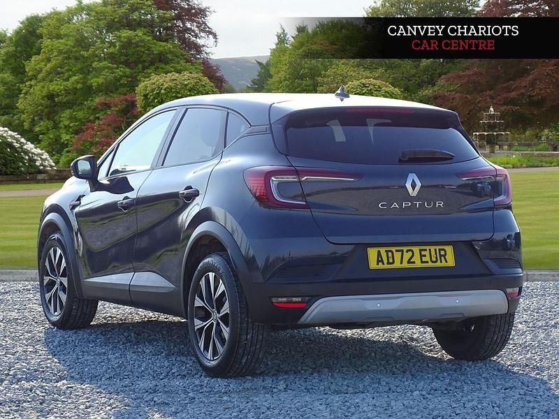 Usado Renault Captur Evolution 91 HP (66 kW) 2023 Azul SUV