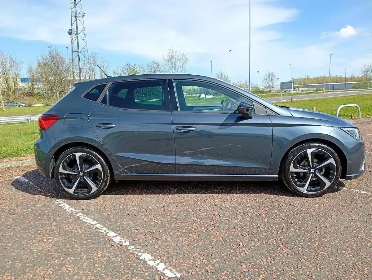 Used Seat Ibiza FR Sport 94 HP (69 kW) 2024 Grey Hatchback