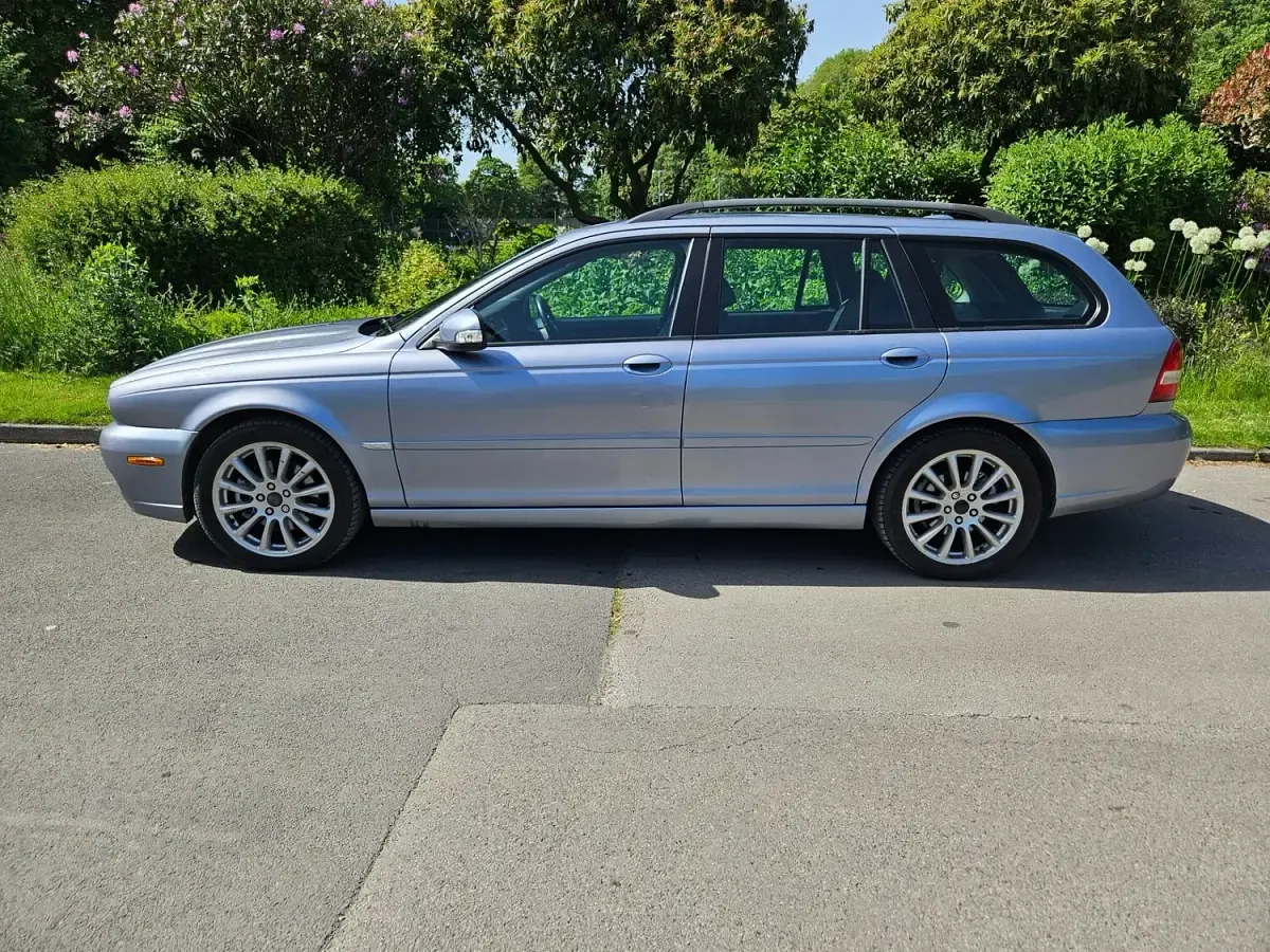 Used Jaguar X-type S 130 HP (95 kW) 2009 Blue Estate