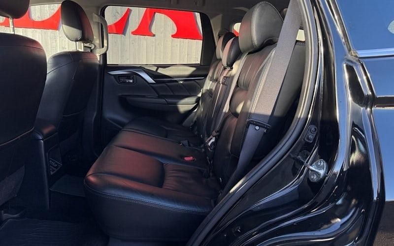 Used Mitsubishi Shogun 181 HP (133 kW) 2020 SUV