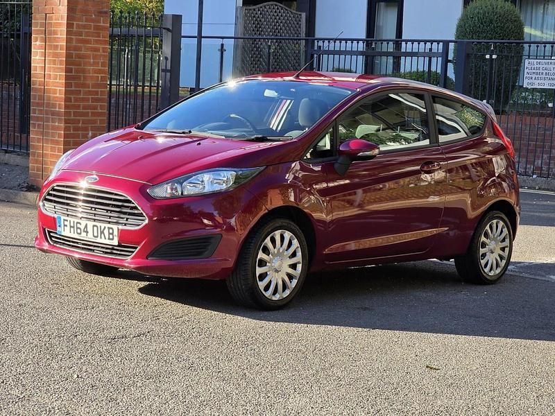 Used Ford Fiesta Style 2015 Red Hatchback