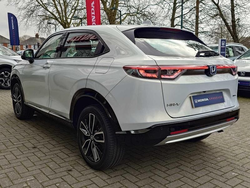 Used Honda HR-V Advance 131 HP (96 kW) 2022 White SUV
