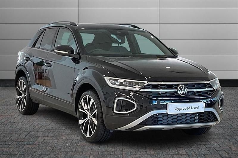 Indium grey with black roof Used 2025 VW T-Roc Design SUV | £32,995 - Image 1/4