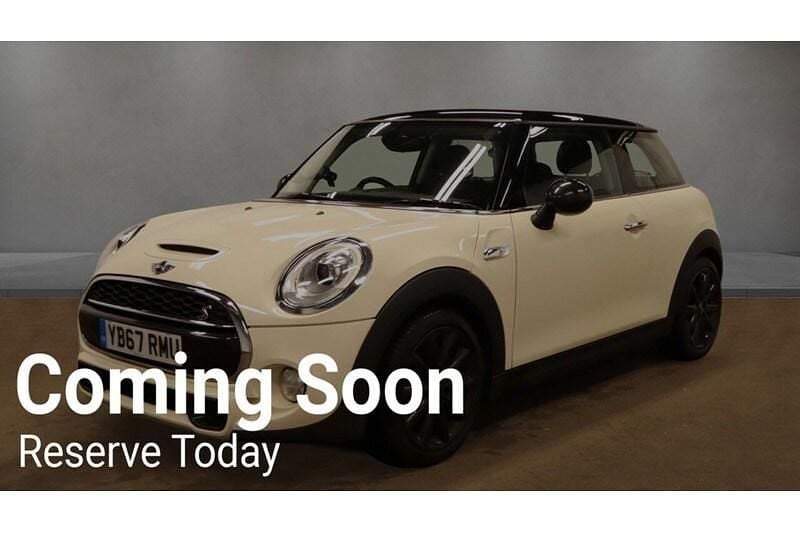 Used Mini Cooper S Hatch 2017 White Hatchback