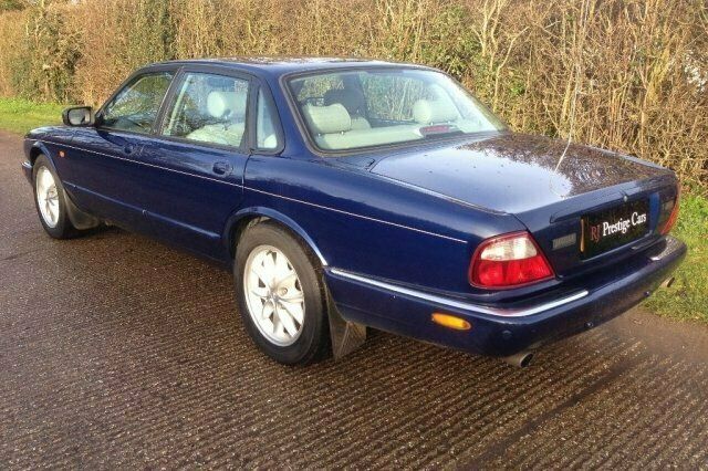 Used Jaguar XJ8 240 HP (176 kW) 2002 Sedan