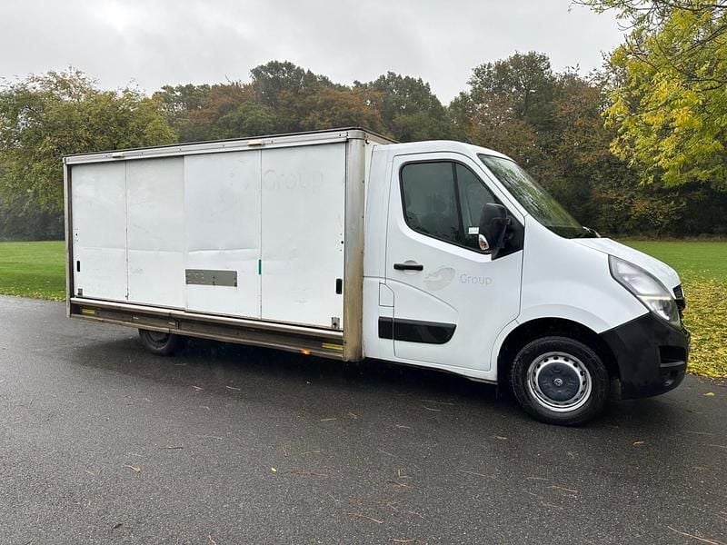 White Used 2020 Vauxhall Movano Van | £7,495 (Super price) - Image 1/4