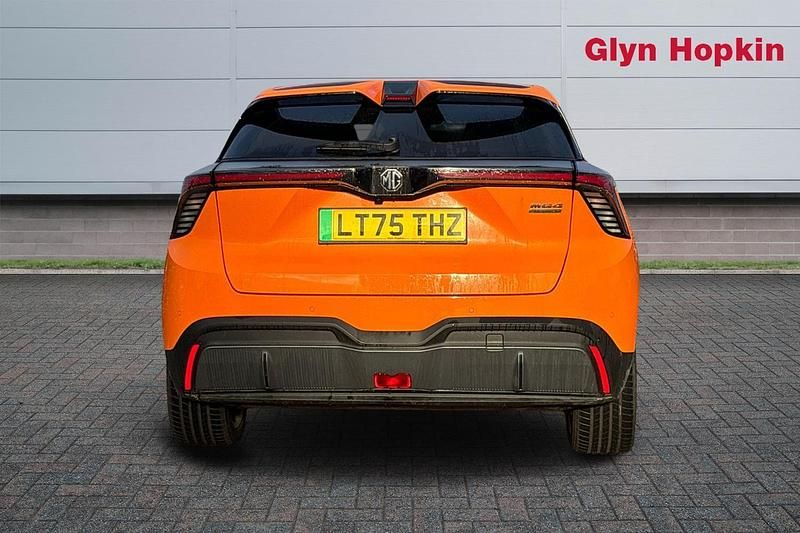 Used MG MG4 EV Trophy 319 kW (435 HP) 2025 Orange Hatchback