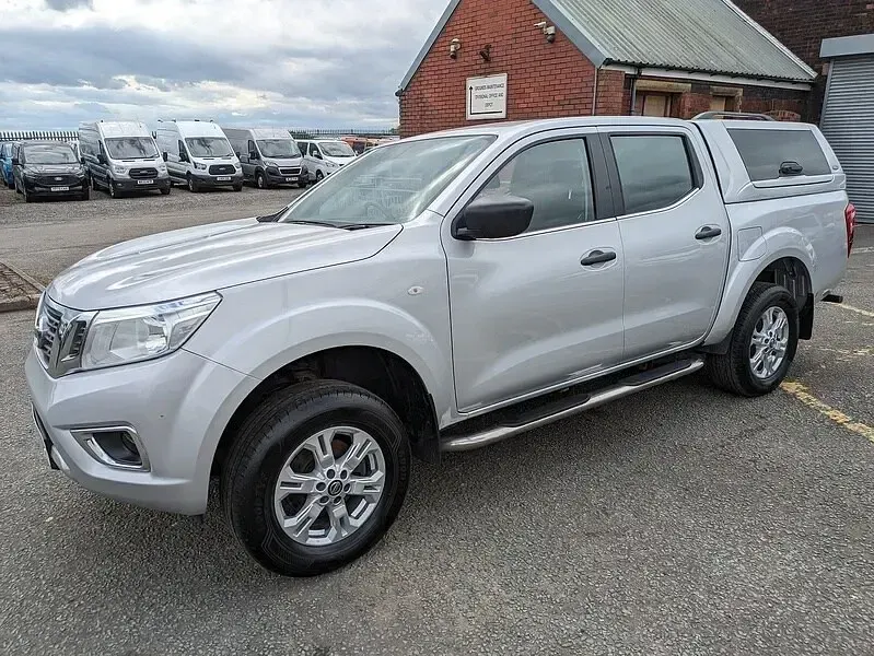 Used Nissan Navara Acenta 2021 Silver Pickup