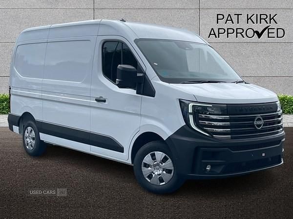New 2024 Nissan Interstar Tekna Van | £26,995 (A bit pricey) - Image 1/3