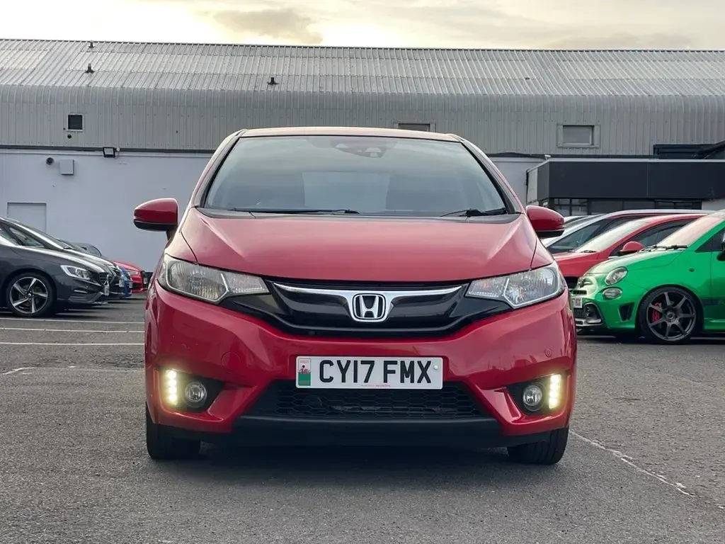 Used Honda Jazz EX 102 HP (75 kW) 2017 Red Hatchback