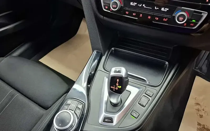 Used BMW 330e Sport Line 252 HP (185 kW) 2018 Grey Sedan
