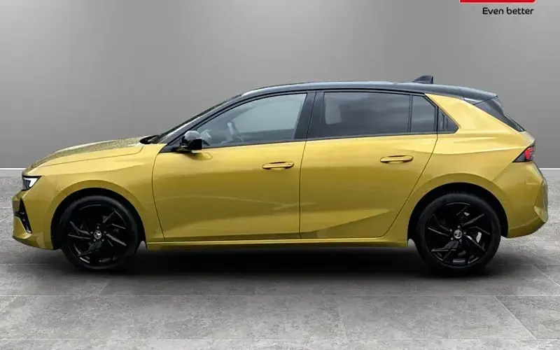 Used Vauxhall Astra GS Line 131 HP (96 kW) 2025 Hatchback