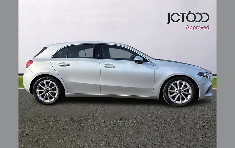 Used Mercedes A180 Executive 134 HP (98 kW) 2019 Silver Hatchback