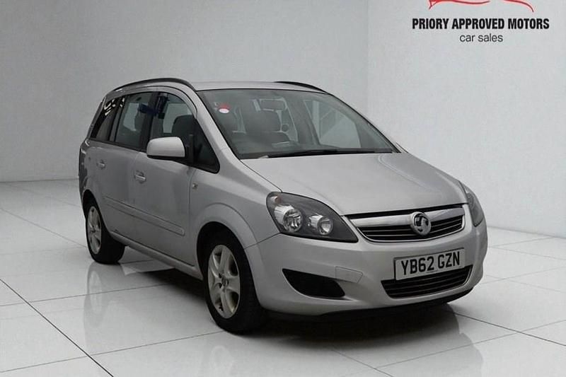 Used 2013 Vauxhall Zafira | £1,999 (Good price) - Image 1/1