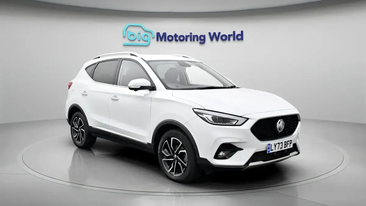 Usado MG ZS Exclusive 111 HP (81 kW) 2023 SUV