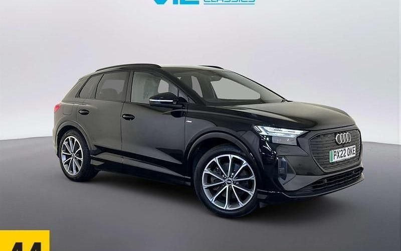 Second-hand Audi Q4 e-tron Comfort 150 kW (204 CP) 2022 SUV