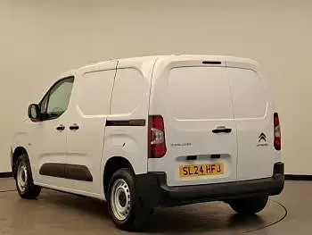 Used Citroën Berlingo 100 HP (73 kW) 2024 White MPV