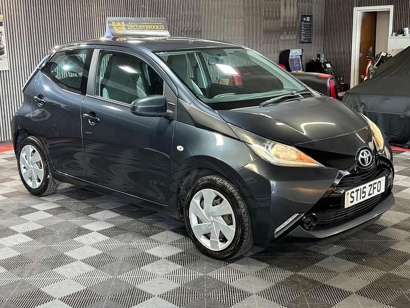 Used Toyota Aygo X-play 69 HP (50 kW) 2015 Grey Hatchback