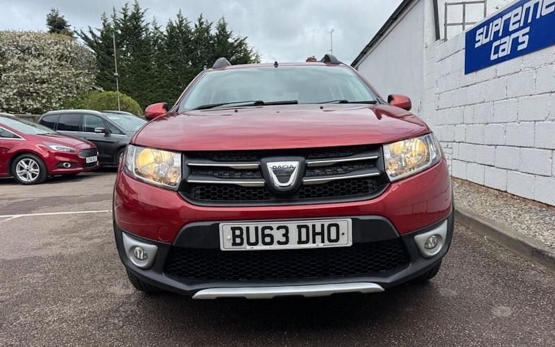 Used Dacia Sandero Lauréate 90 HP (66 kW) 2016 Hatchback