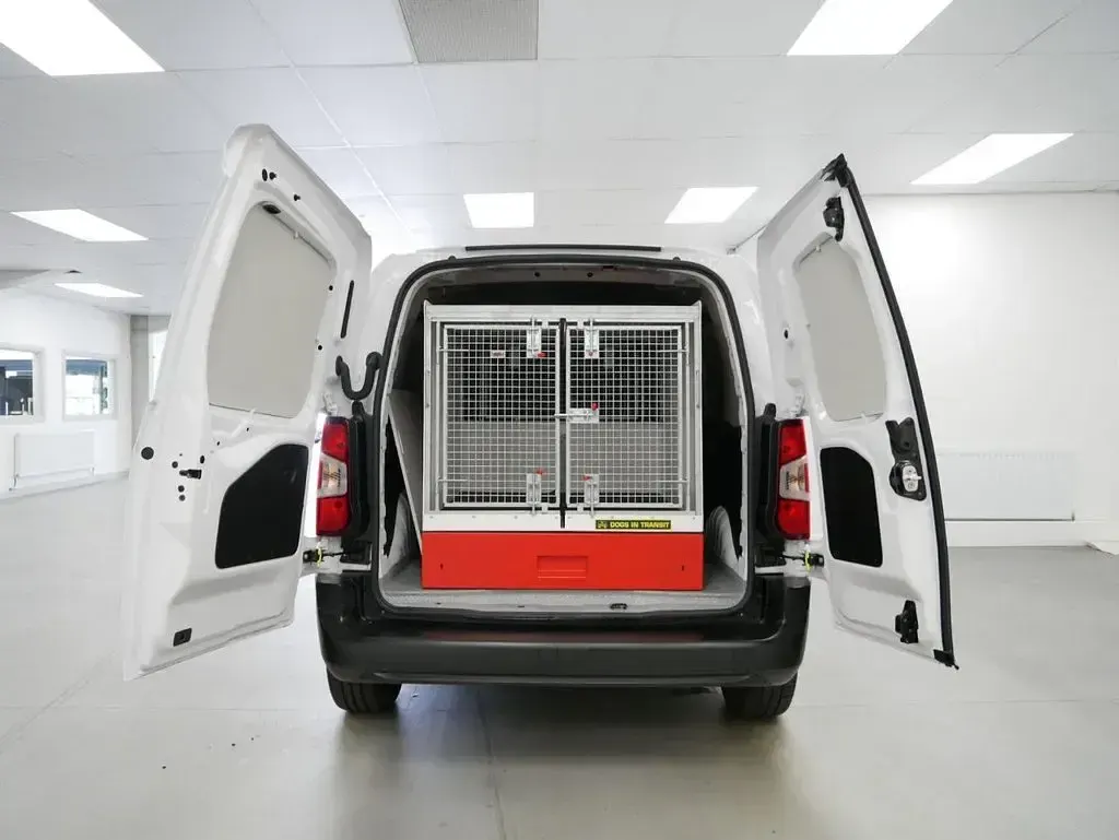 Used Vauxhall Combo 100 HP (73 kW) 2024 White MPV