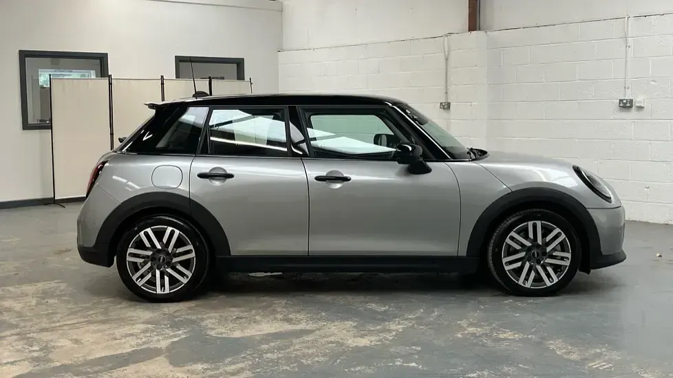 Used Mini Cooper S Hatch 201 HP (147 kW) 2024 Silver Hatchback